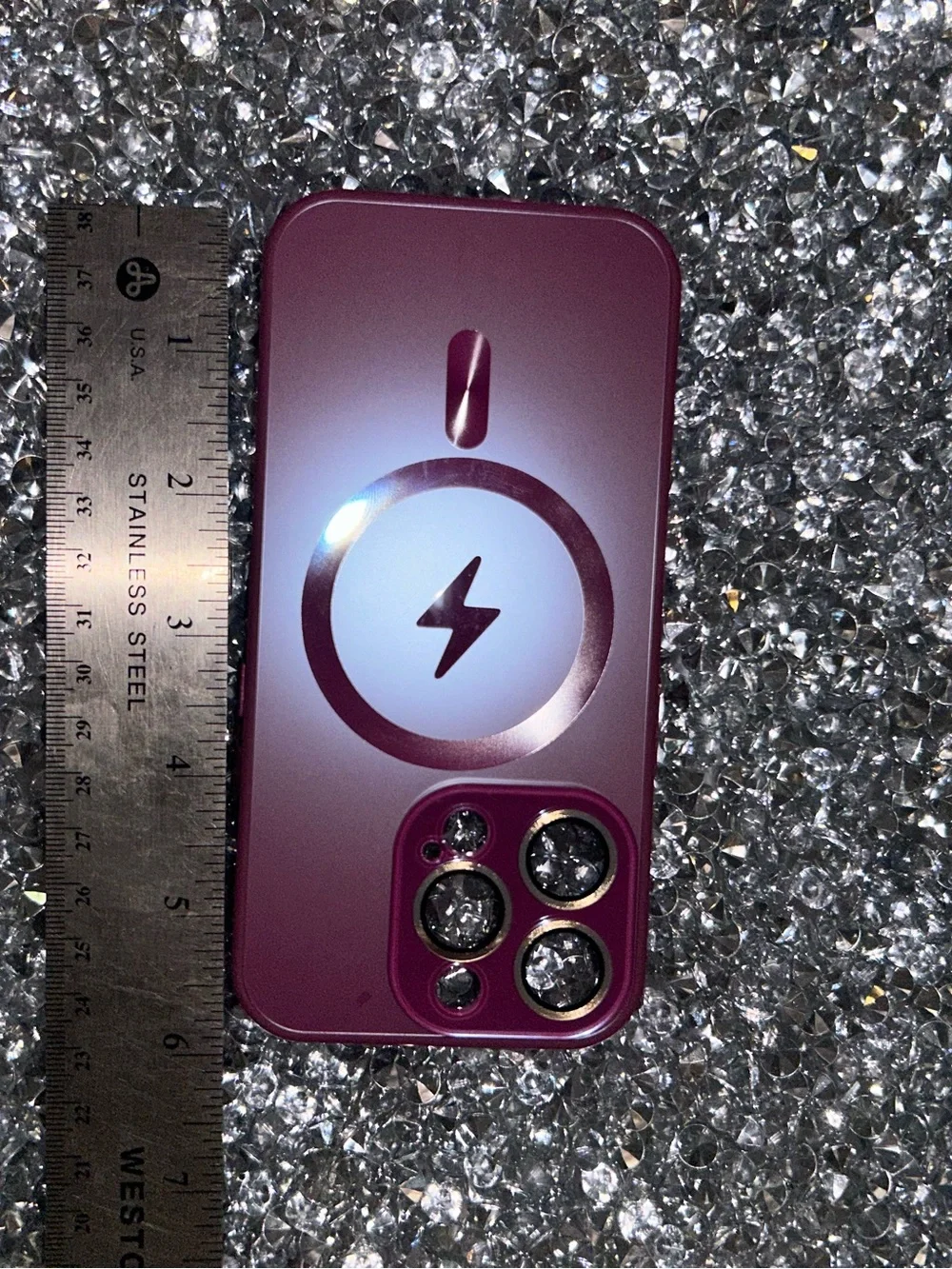 iPhone 15 pro Magenta Wireless Charging Compatible Phone Case
